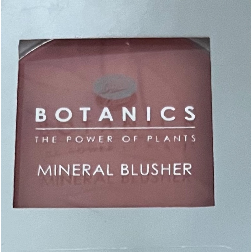 Boots Botanics Mineral Blusher 020 Lotus Pink